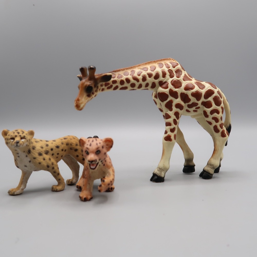 Vintage Safari Ltd Wild Safari Leopard Cubs Momma & Giraffe Lot of 3